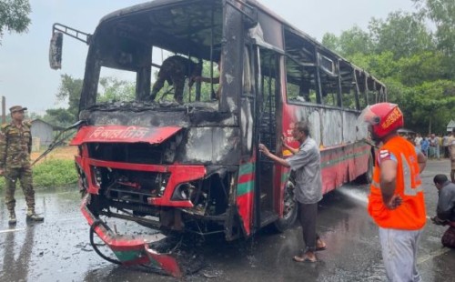 ফটিকছড়িতে বিআরটিসি বাসের ধাক্কায় বাবা-ছেলের মৃত্যু,ঘাতক চালক আটক 